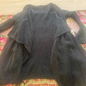 Barefoot dreams black xl waterfall sweater